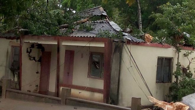 This handout picture taken on April 25, 2019 and provided by the World Food Programme shows a damaged house in Cabo Delgado, Mozambique, where cyclone Kenneth is expected.