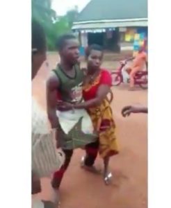 The man fought with the lover after denying her pregnancy