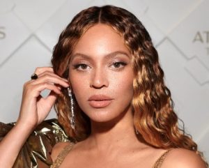 Beyoncé Giselle Knowles-Carter is an American singer, songwriter, and businesswoman. Known as "Queen Bey", she has been widely recognized for her boundary-pushing artistry and vocal performances. Beyoncé is regarded as one of the greatest entertainers of her generation.