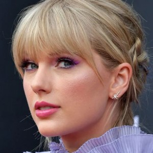 [People Profile] All We Know About Taylor Swift Biography: Age, Career, Spouse, Family, Net Worth
