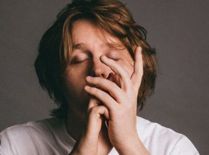 Lewis Capaldi Biography: Age, Career, Spouse, Net Worth