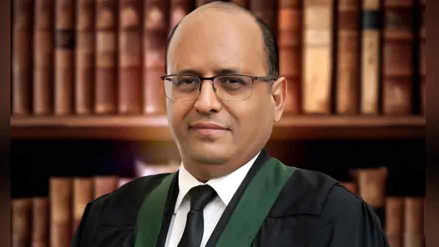 Justice Zafar Ahmed Rajput takes oath as acting SHC chief justice