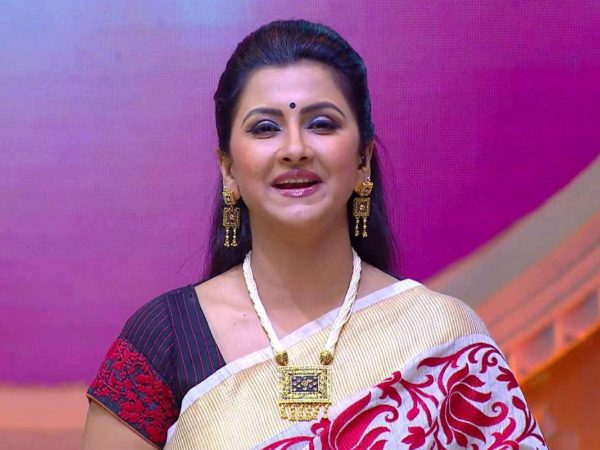 Popular Actress Rachana Banerjee, Yusuf Pathan Among TMC Candidates For Lok  Sabha Polls | OdishaBytes