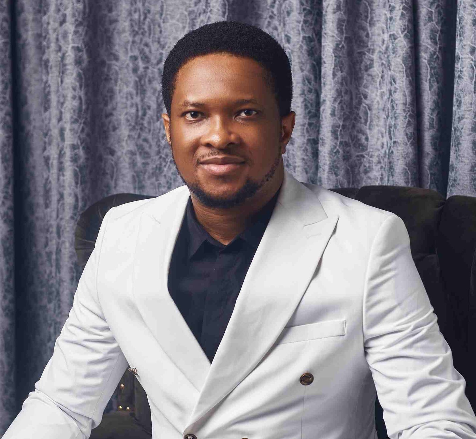 Lawrence Oyor Biography, Age, Wife, Songs, Net Worth - Charge9ja