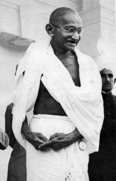 Mahatma Gandhi | Biography, Education, Religion, Accomplishments, Death, Gandhi Jayanti, Martyrs' Day & Facts | Britannica