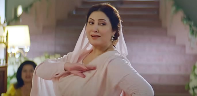 Saima Noor Recreates iconic 'Majajan' Dance Onscreen | DESIblitz